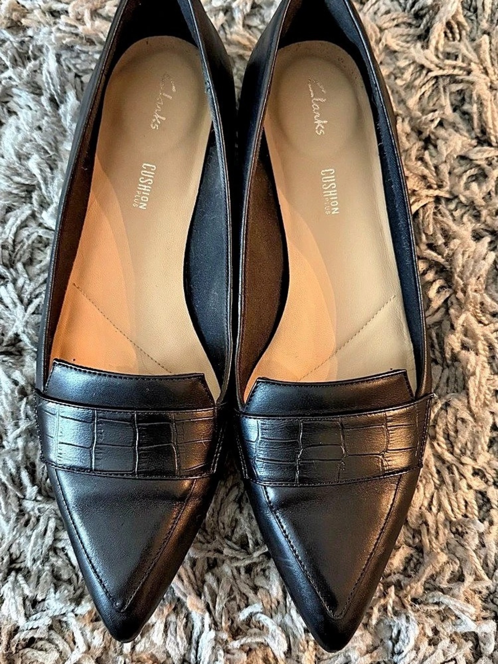 Clarks Pointed Toe Loafers in Black US 10
